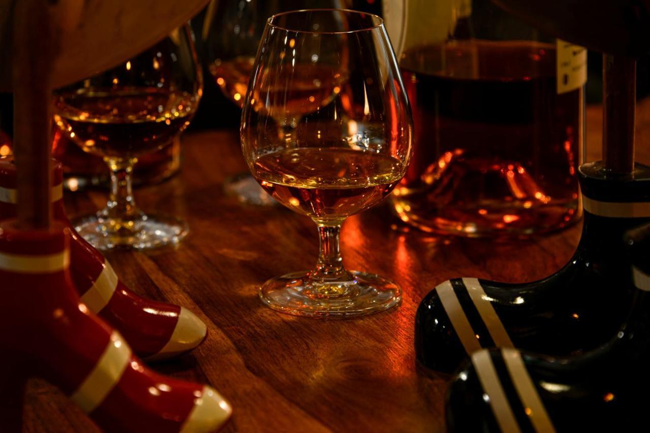 Logis Hotel & Restaurant Le Pardaillan Gondrin Kültér fotó