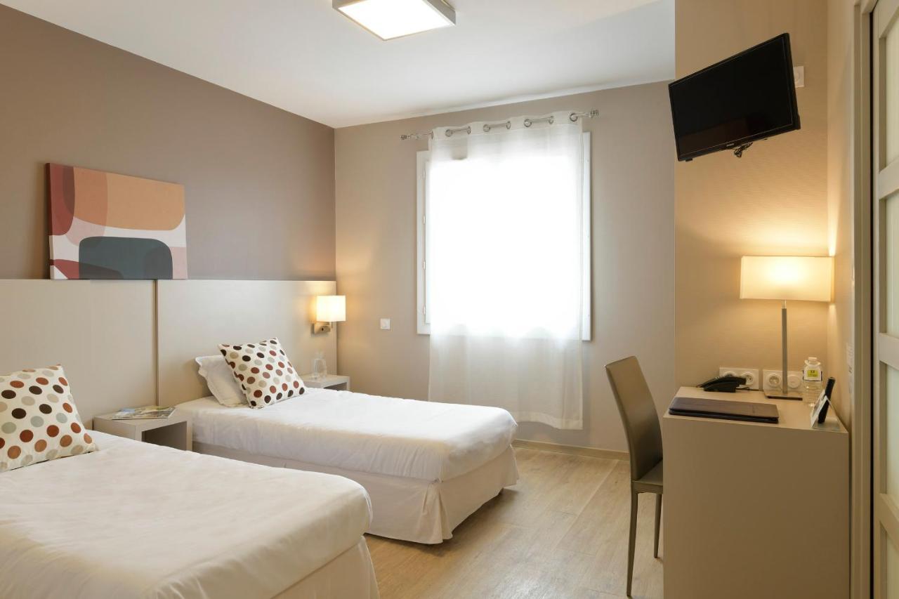 Logis Hotel & Restaurant Le Pardaillan Gondrin Kültér fotó