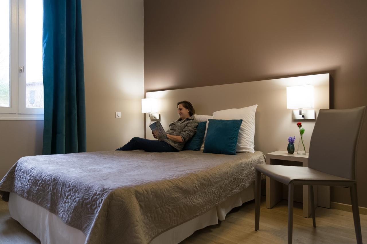 Logis Hotel & Restaurant Le Pardaillan Gondrin Kültér fotó